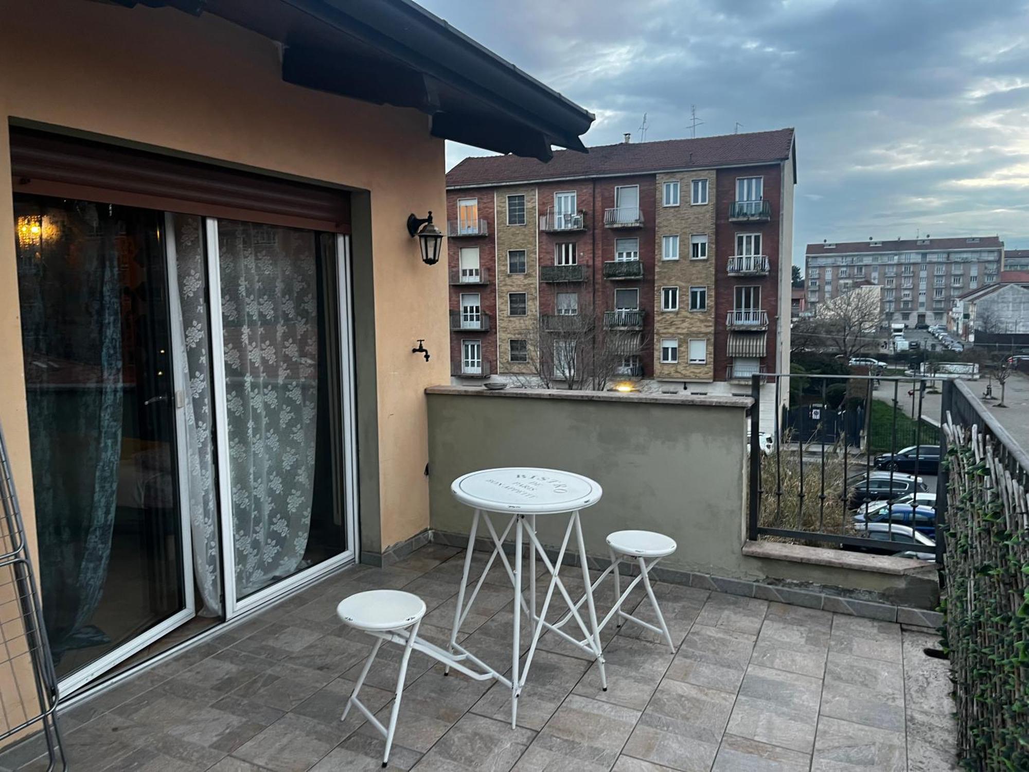 House Apartment *